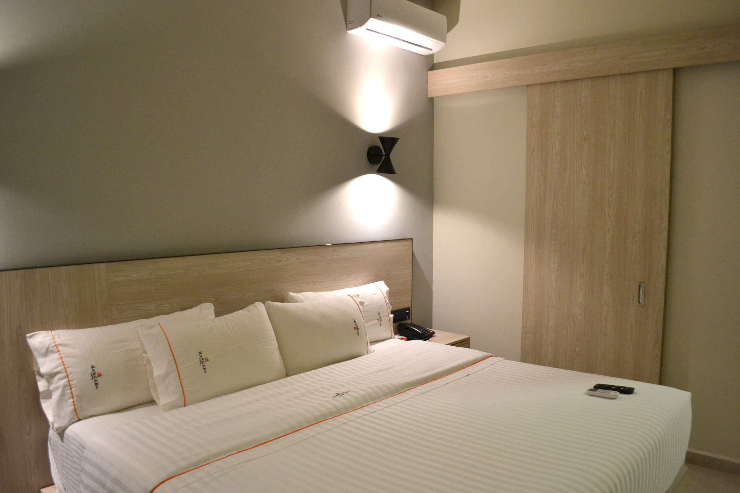 Hotel Hangar Inn habitación sencilla